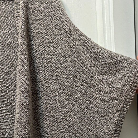 Community XXS Heather Gray Cape - Picture 6 of 6